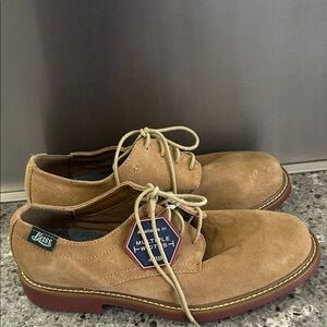 Bass Tan Suede Derby Shoes with Maroon Sole